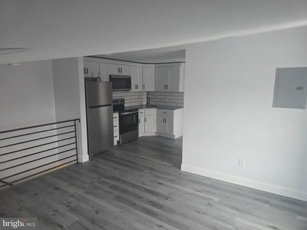 $1,300 | 5925 Ridge Avenue, Unit 4, Philadelphia, PA 19128