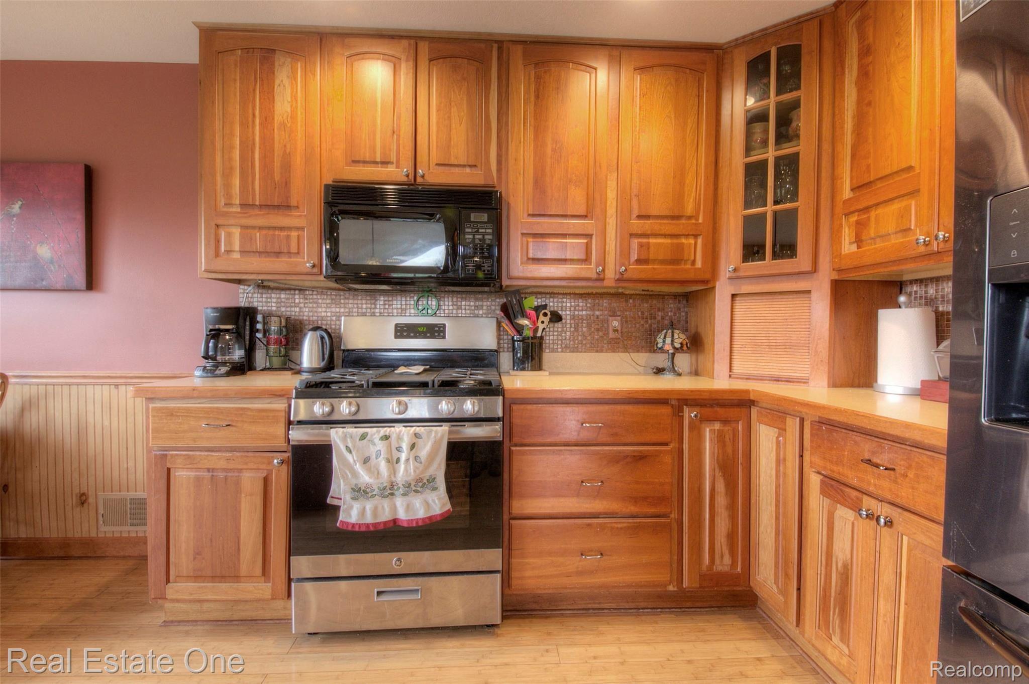 9742 Clyde Road Fenton, MI 48430 - Photo 23 of 54 930A5087_8_9.jpg