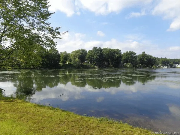 $2,695 | 9 Silver Drive, Burlington, CT 06013