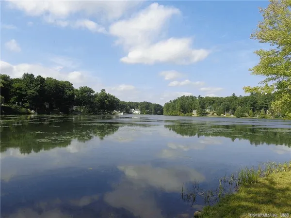 $2,695 | 9 Silver Drive, Burlington, CT 06013