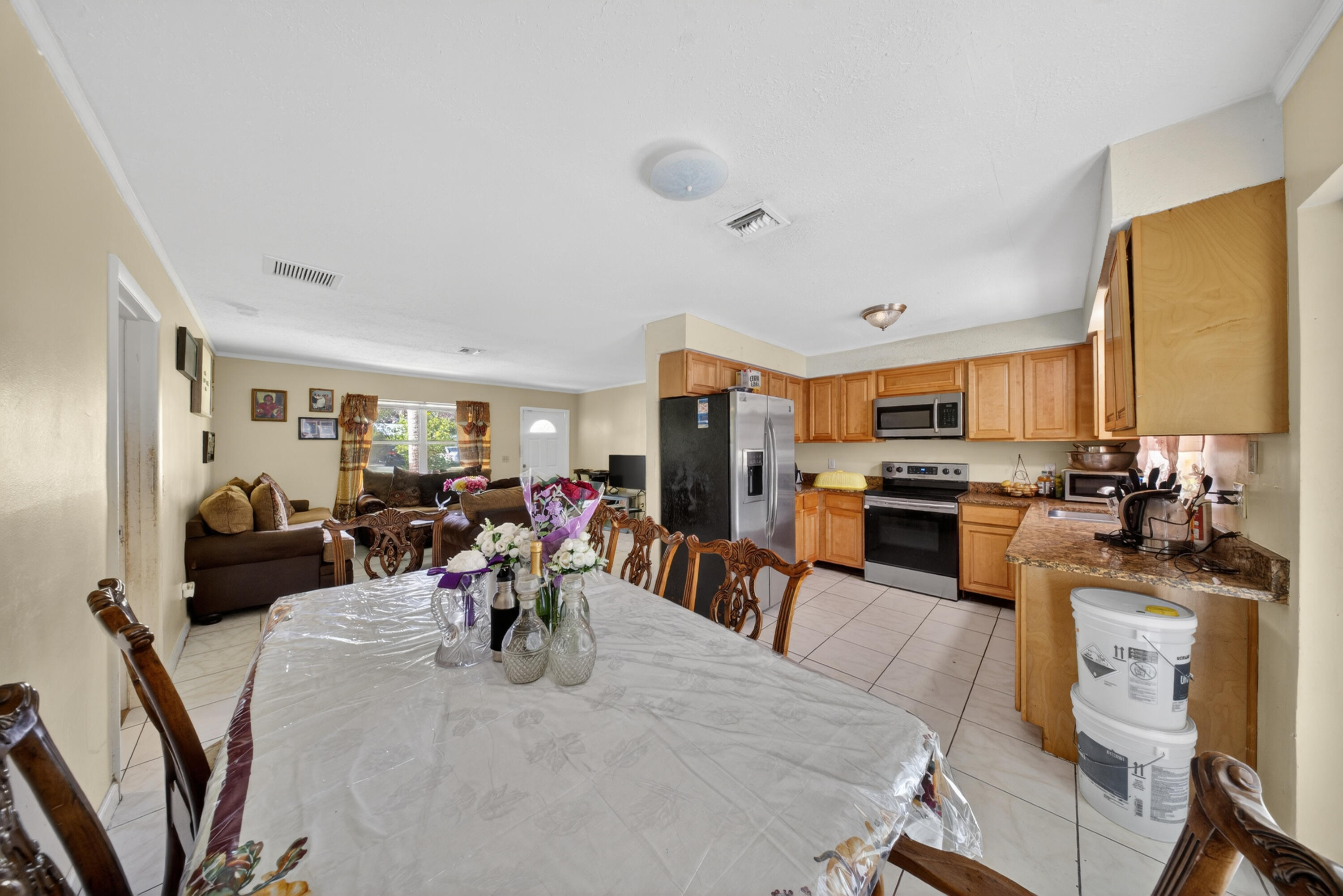 2805 Brantley Road Fort Pierce, FL 34981 - Photo 6 of 15 DSC08440