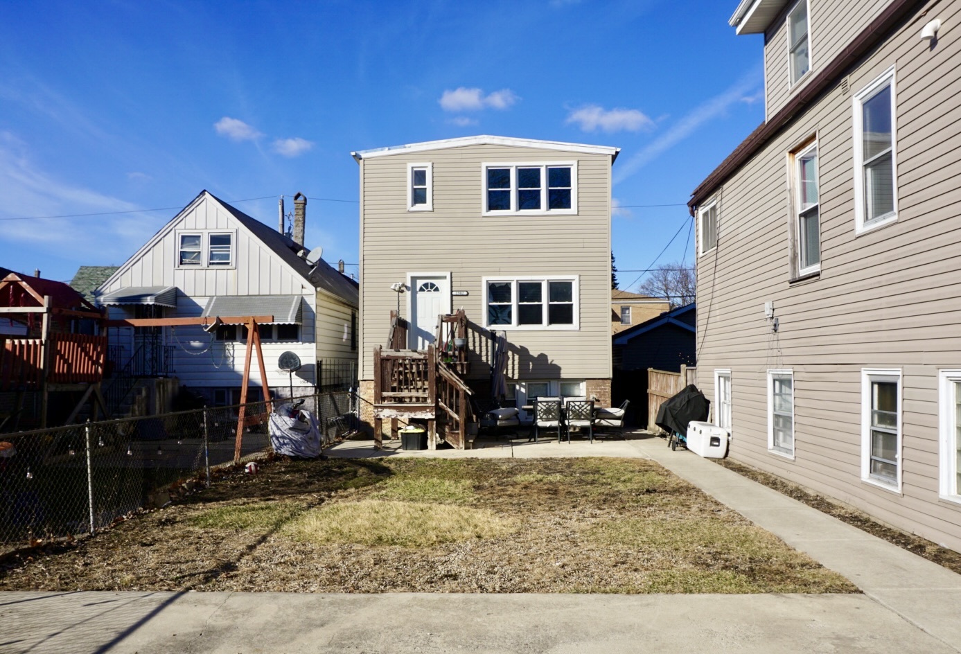 a front view of a house with garage