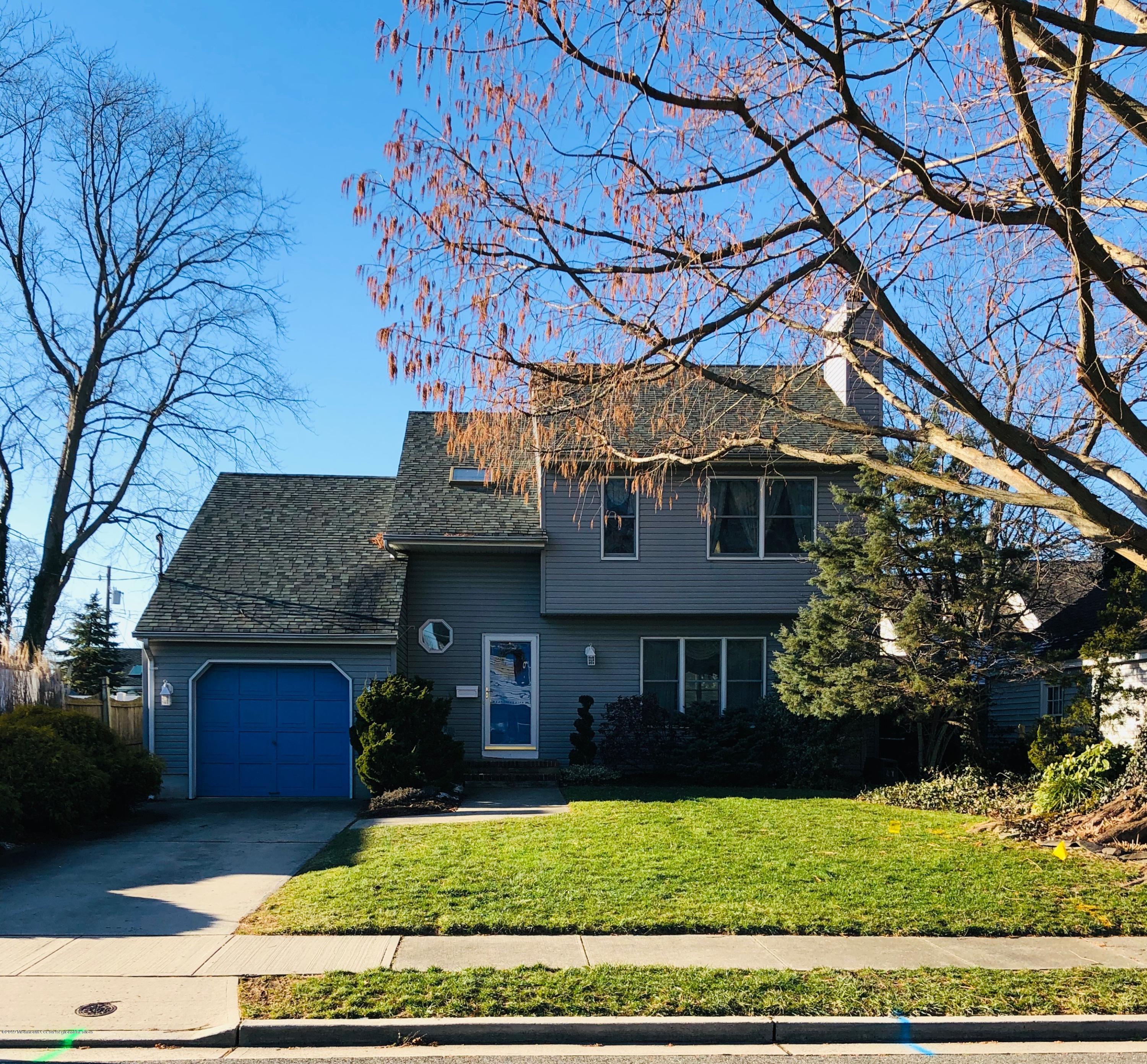 1188 Ridgefield Front