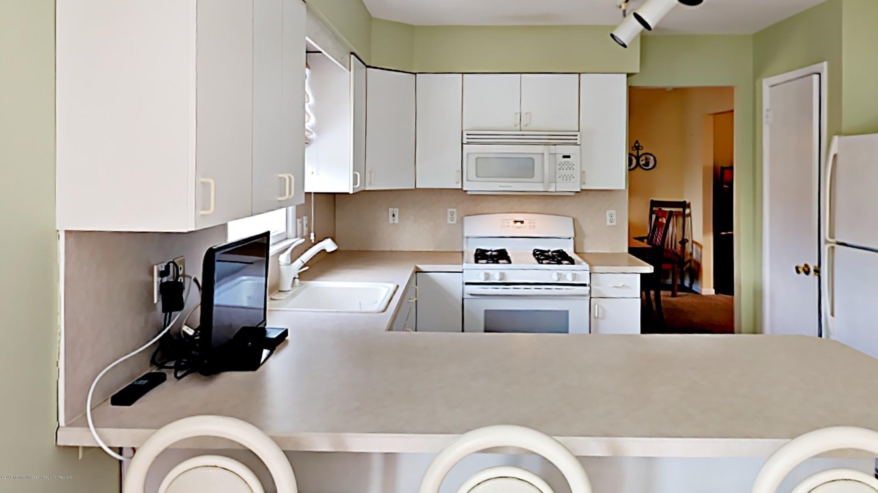 1188 Ridgefield Drive Point Pleasant, NJ 08742 - Photo 9 of 36 Image_E0vCdlfyY9
