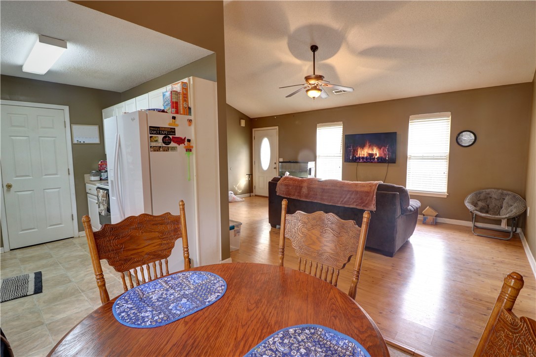 558 State Rd S-37-561 Seneca, SC 29678 - Photo 5 of 19 Gallery Image 5