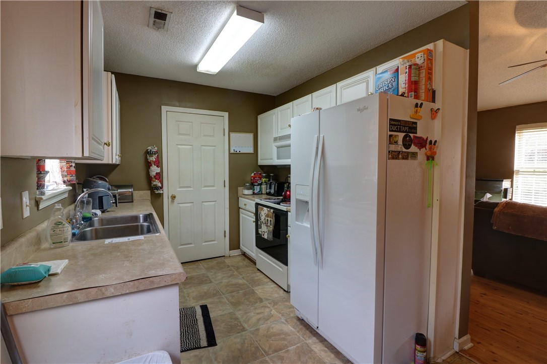 558 State Rd S-37-561 Seneca, SC 29678 - Photo 6 of 19 Gallery Image 6