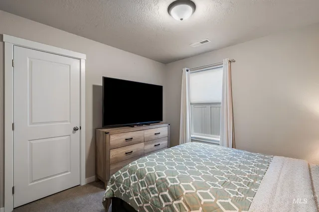 $430,000 | 7564 South Boysenberry Avenue, Boise, ID 83709