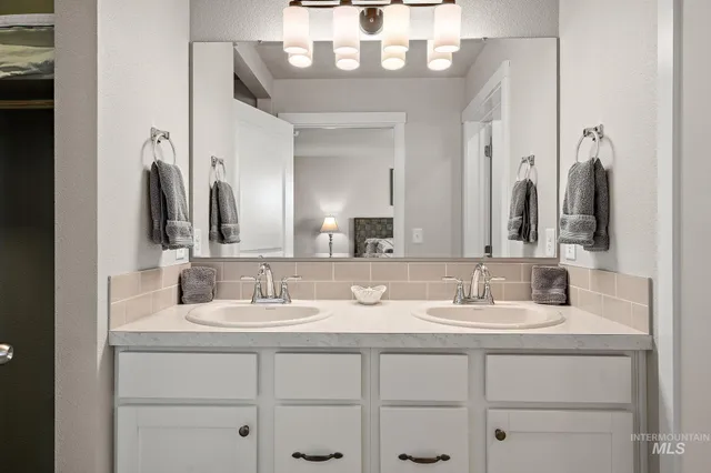 $430,000 | 7564 South Boysenberry Avenue, Boise, ID 83709