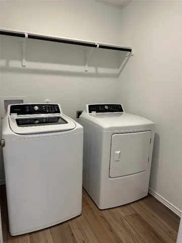 $2,100 | 2513 Four Waters Loop, Georgetown, TX 78628