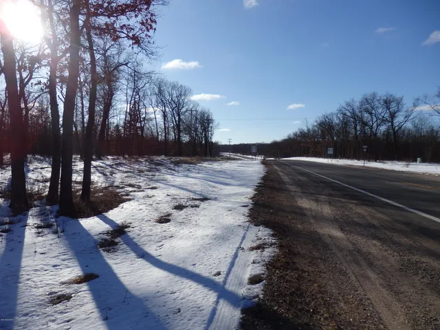 $29,000 | 9.5 Acres Eastlake Road, Manistee, MI 49660