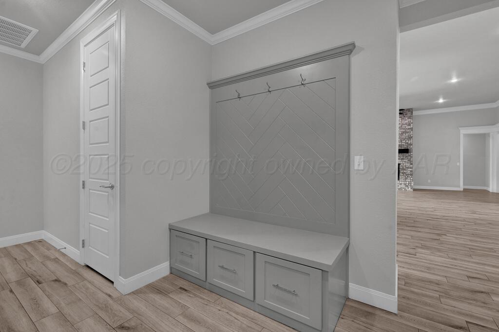 1151 Idlerye Road Amarillo, TX 79124 - Photo 36 of 44 mudd room