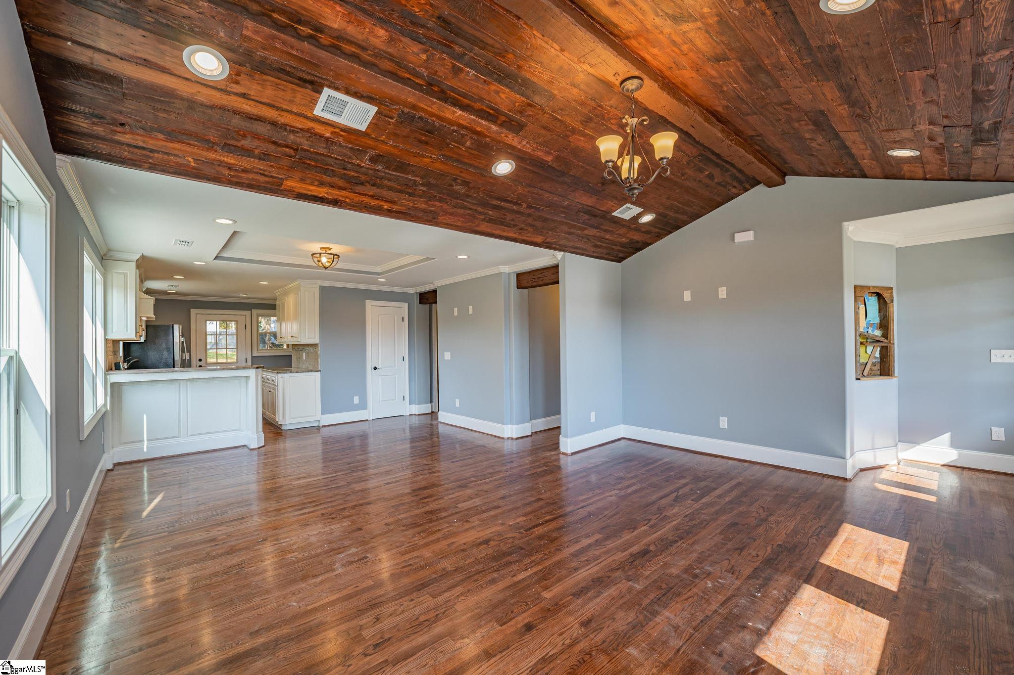 221 State Rd S-42-2606 Greer, SC 29651 - Photo 11 of 33 Gallery Image 11