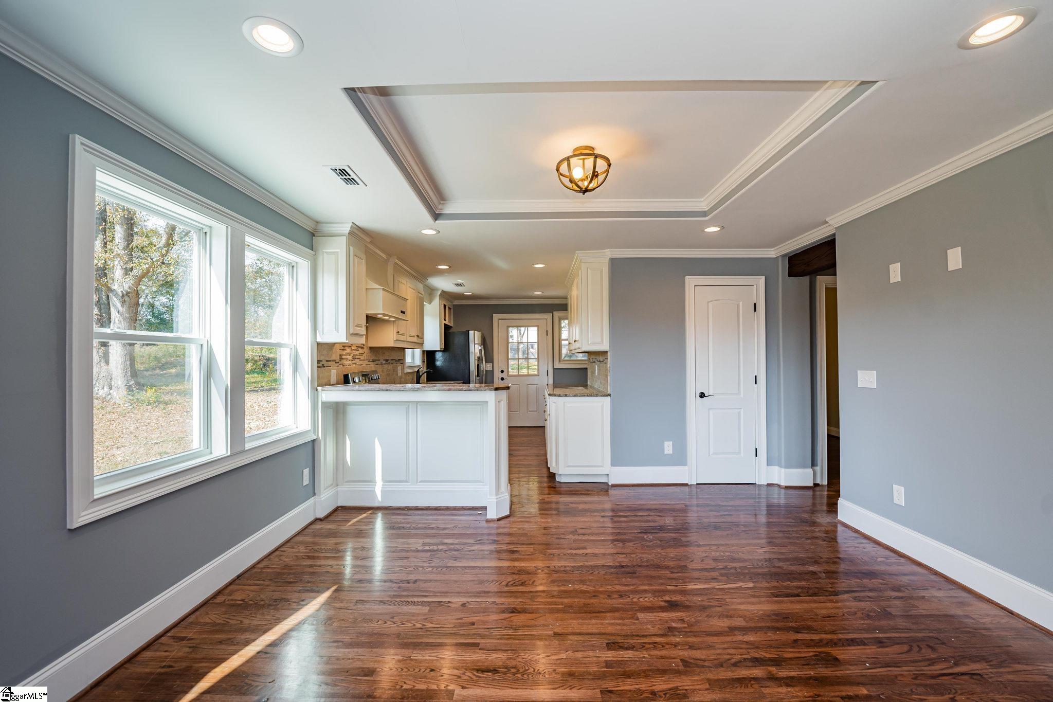 221 State Rd S-42-2606 Greer, SC 29651 - Photo 13 of 33 Gallery Image 13