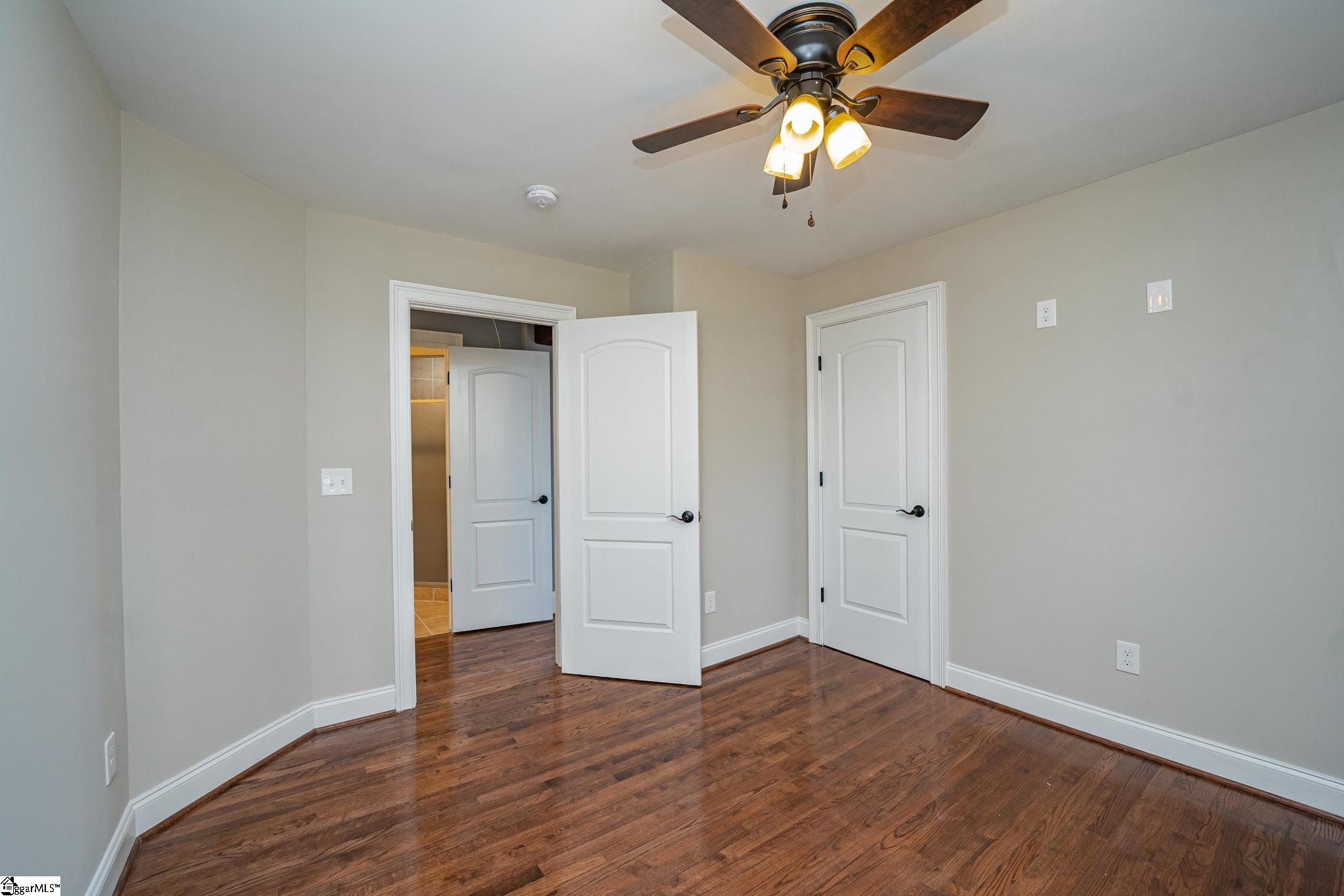 221 State Rd S-42-2606 Greer, SC 29651 - Photo 29 of 33 Gallery Image 29