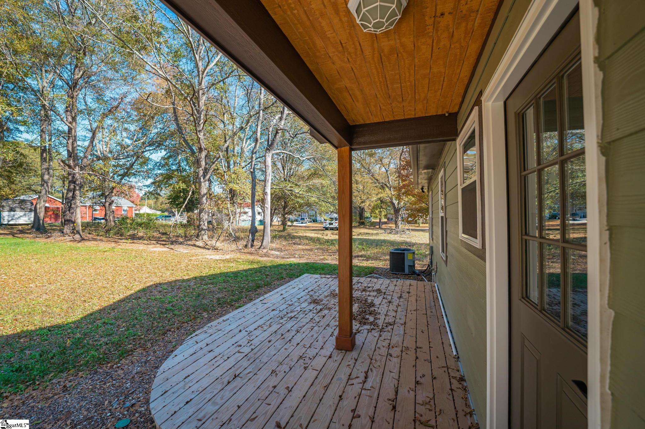 221 State Rd S-42-2606 Greer, SC 29651 - Photo 30 of 33 Gallery Image 30