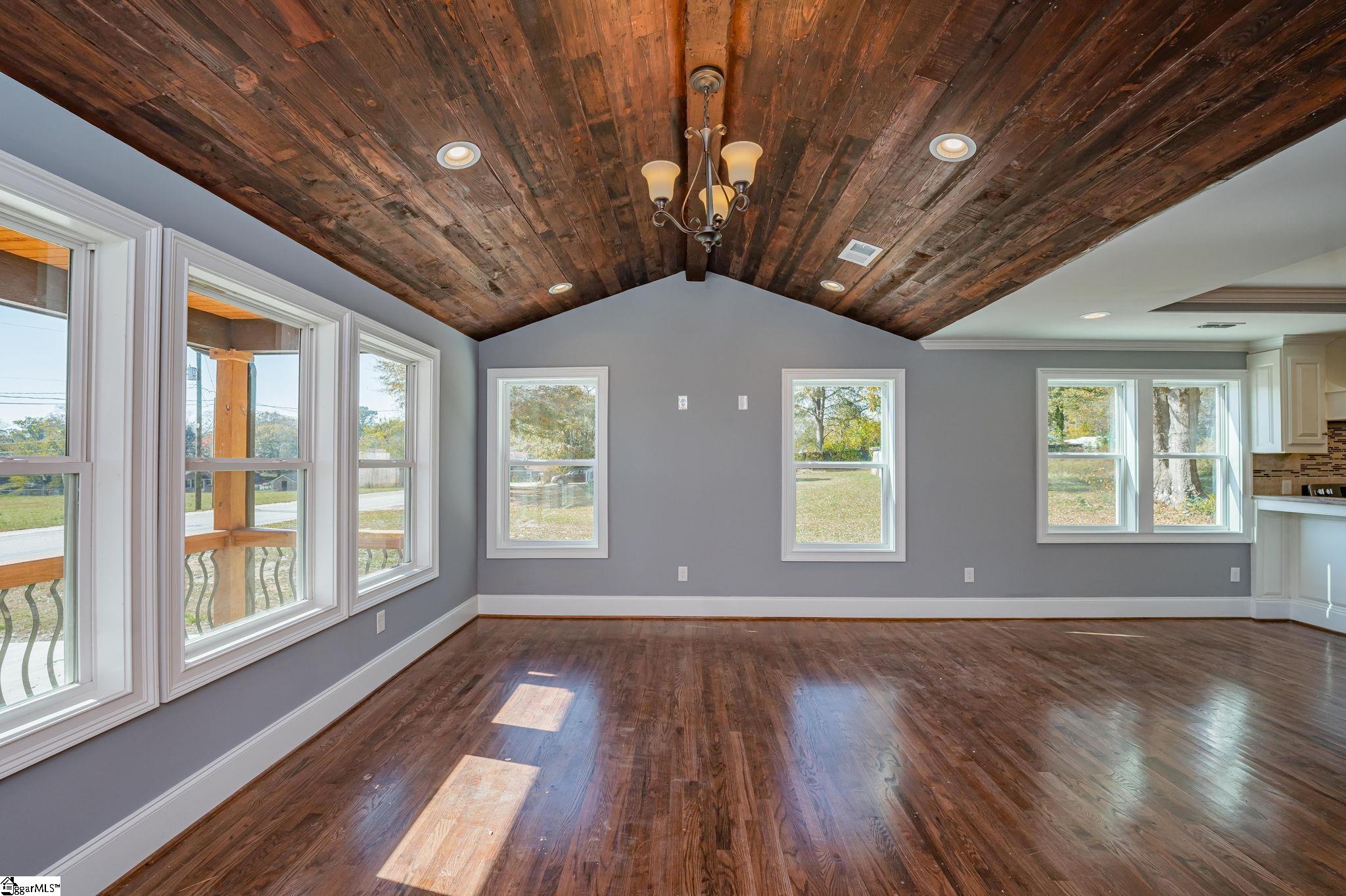 221 State Rd S-42-2606 Greer, SC 29651 - Photo 10 of 33 Gallery Image 10