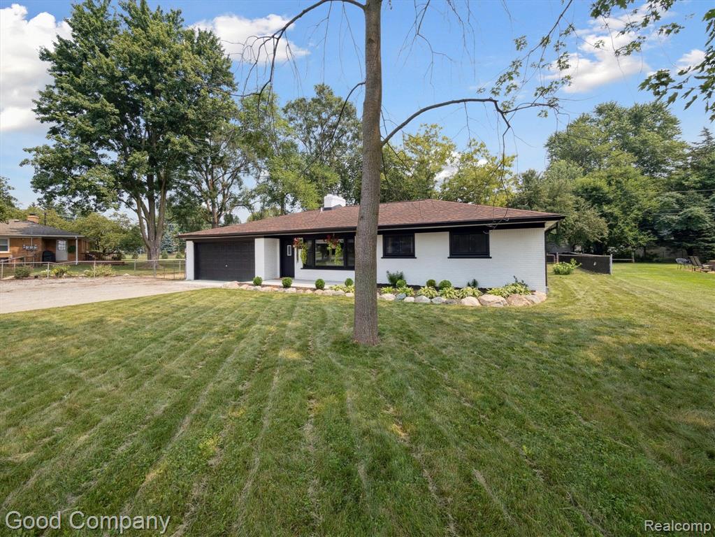 60942 Campground Road Washington, MI 48094 - Photo 5 of 39