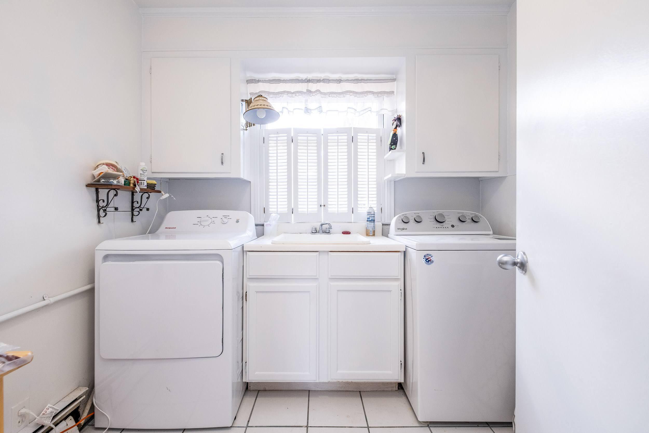 25200 Waycross Southfield, MI 48033 - Photo 15 of 24 25200 Waycross (23 of 42)