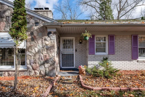 $320,000 | 25200 Waycross, Southfield, MI 48033