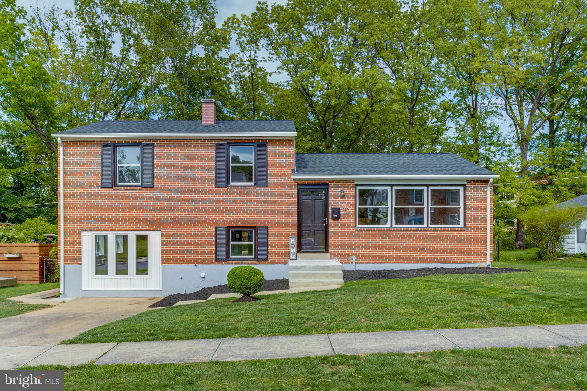 215 Worthmont Road Baltimore, MD 21228 - Photo 1 of 53 Gallery Image 1