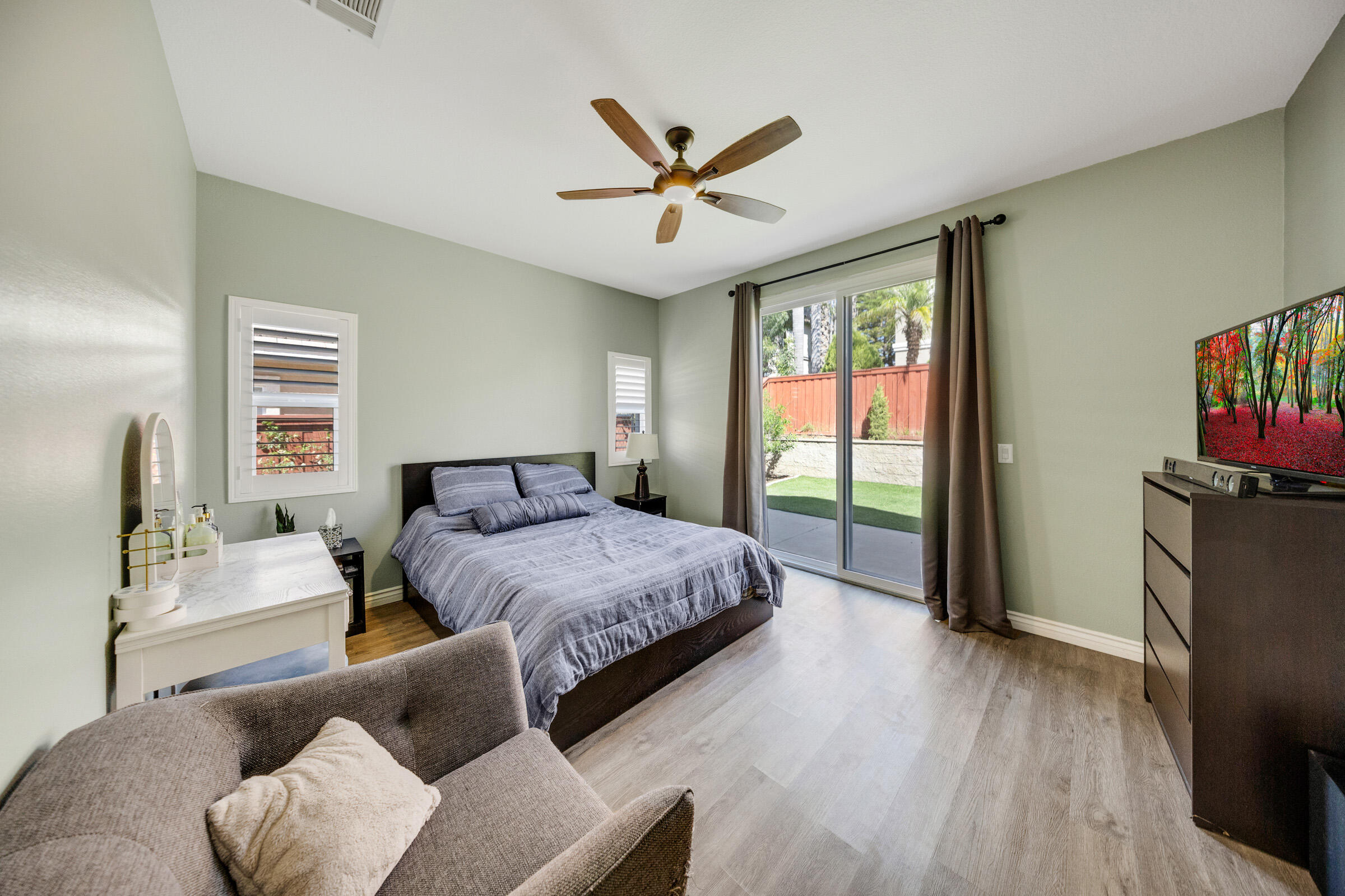 9564 Arborglen Drive Rancho Cucamonga, CA 91730 - Photo 18 of 46 Rancho_Cucamonga_Real_Estate_037