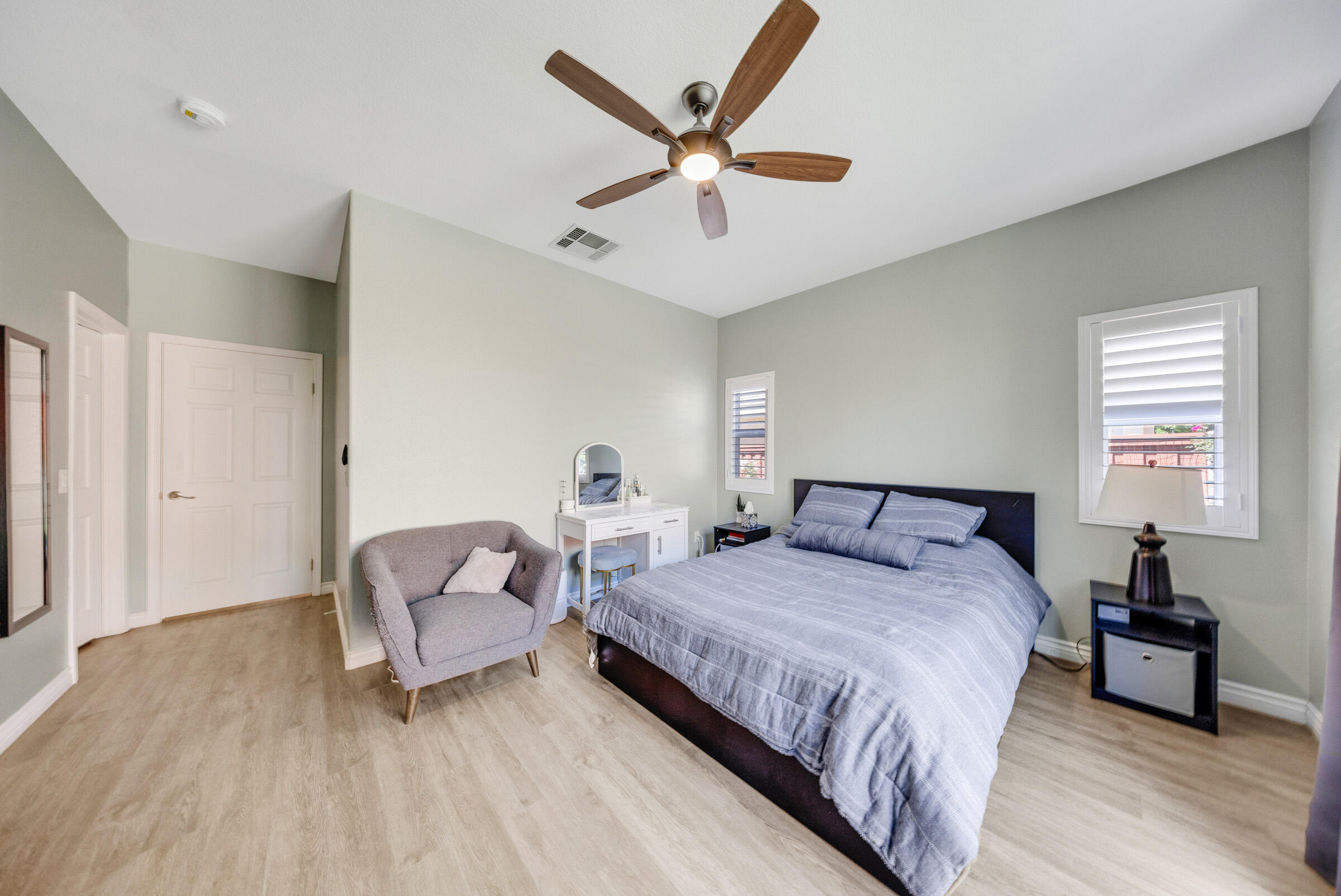 9564 Arborglen Drive Rancho Cucamonga, CA 91730 - Photo 19 of 46 Rancho_Cucamonga_Real_Estate_038