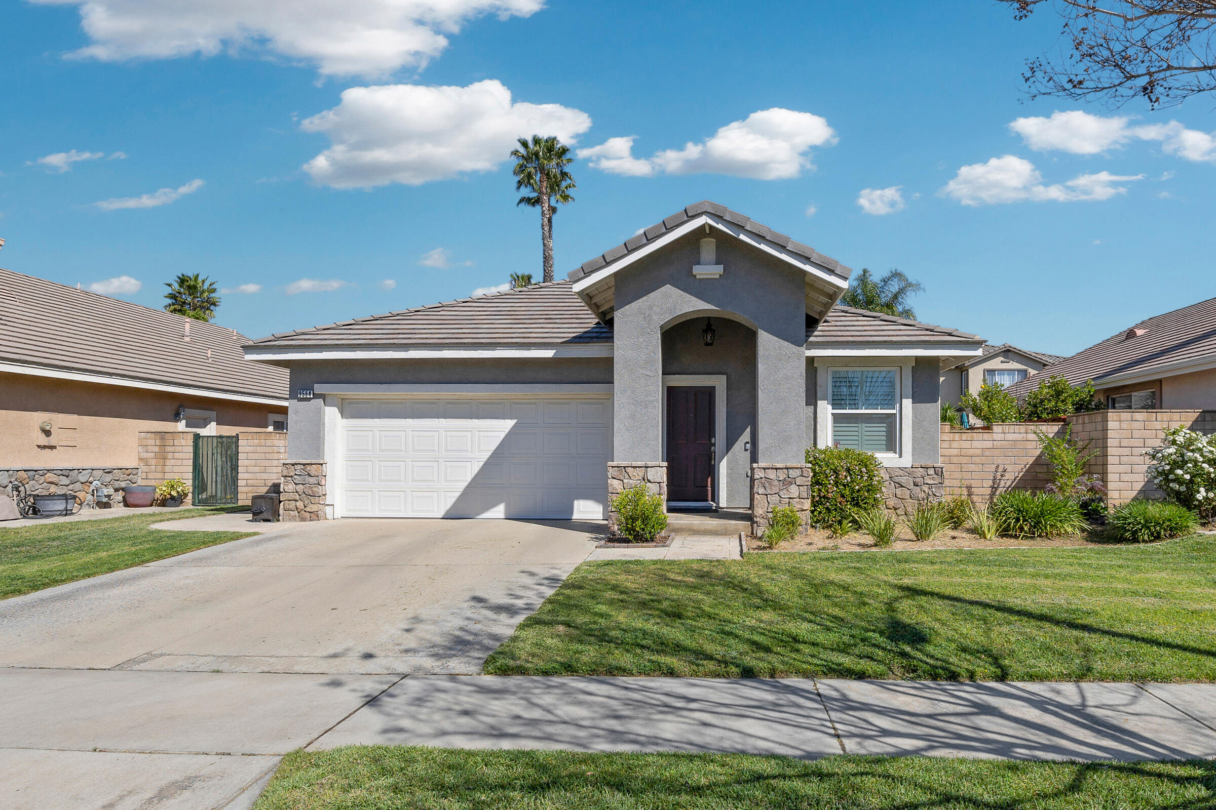 9564 Arborglen Drive Rancho Cucamonga, CA 91730 - Photo 2 of 46 Rancho_Cucamonga_Real_Estate_002