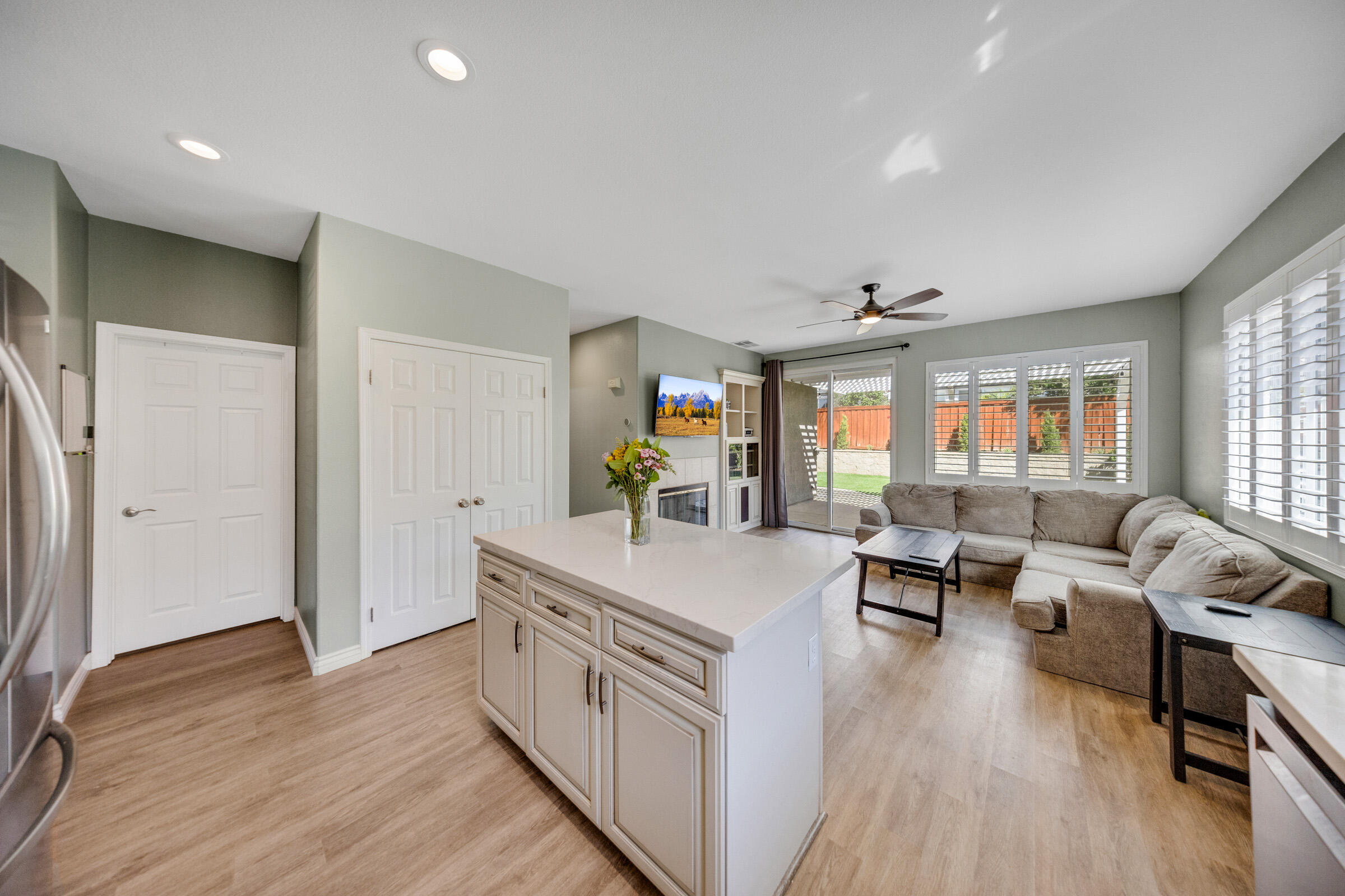 9564 Arborglen Drive Rancho Cucamonga, CA 91730 - Photo 33 of 46 Rancho_Cucamonga_Real_Estate_017