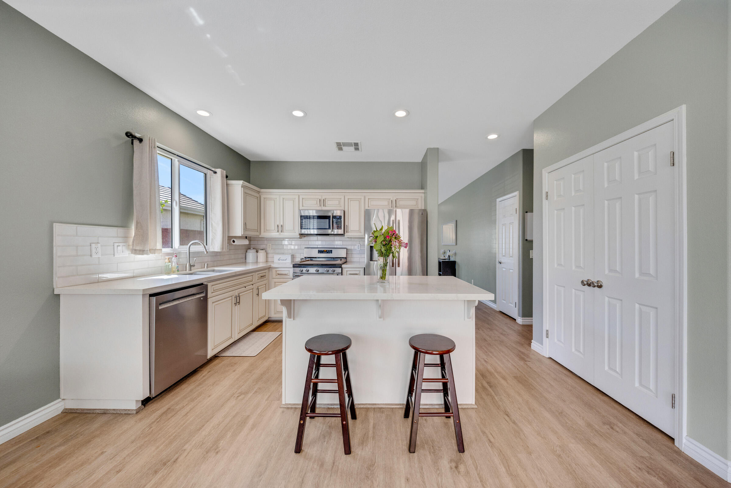 9564 Arborglen Drive Rancho Cucamonga, CA 91730 - Photo 34 of 46 Rancho_Cucamonga_Real_Estate_018