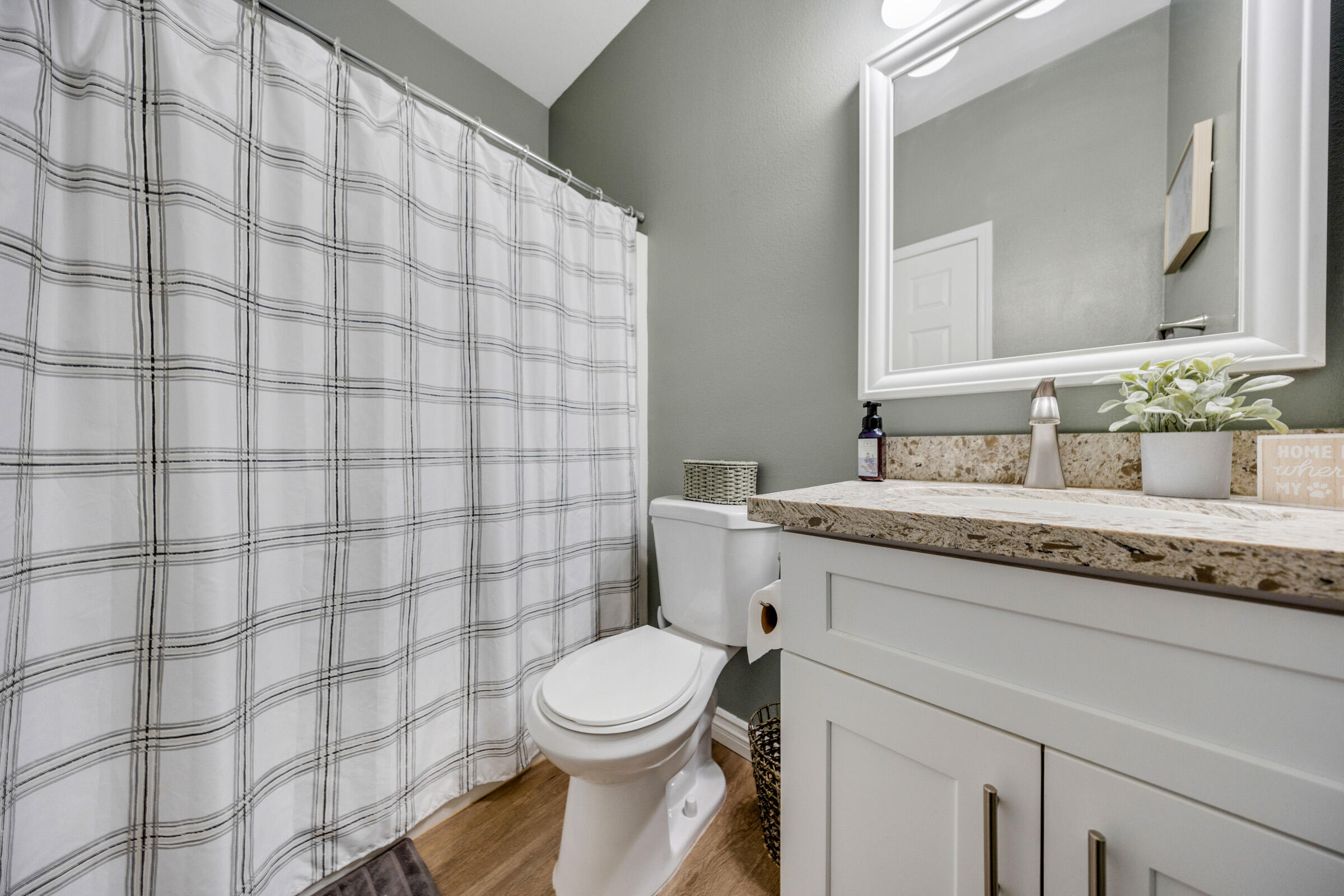 9564 Arborglen Drive Rancho Cucamonga, CA 91730 - Photo 41 of 46 Rancho_Cucamonga_Real_Estate_029