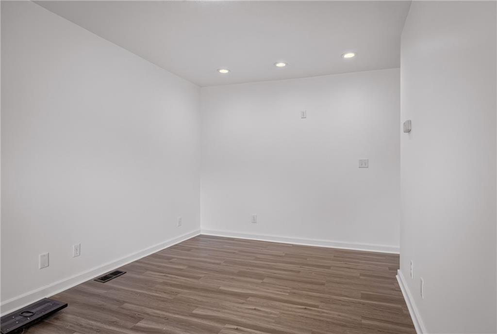 635 Valley Street Oakmont, PA 15139 - Photo 6 of 38