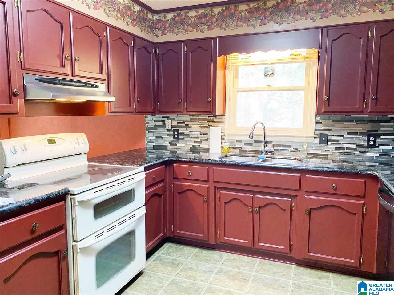119 Country Cove Chelsea, AL 35043 - Photo 5 of 21