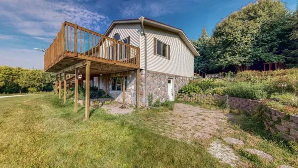 $899,900 | 1920 10th Avenue Northeast, Byron, MN 55920