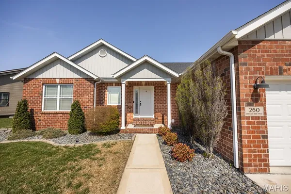 $369,000 | 260 Emerald Way West, Granite City, IL 62040