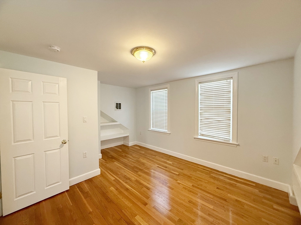 46 Cleveland Road Wellesley, MA 02481 - Photo 21 of 31