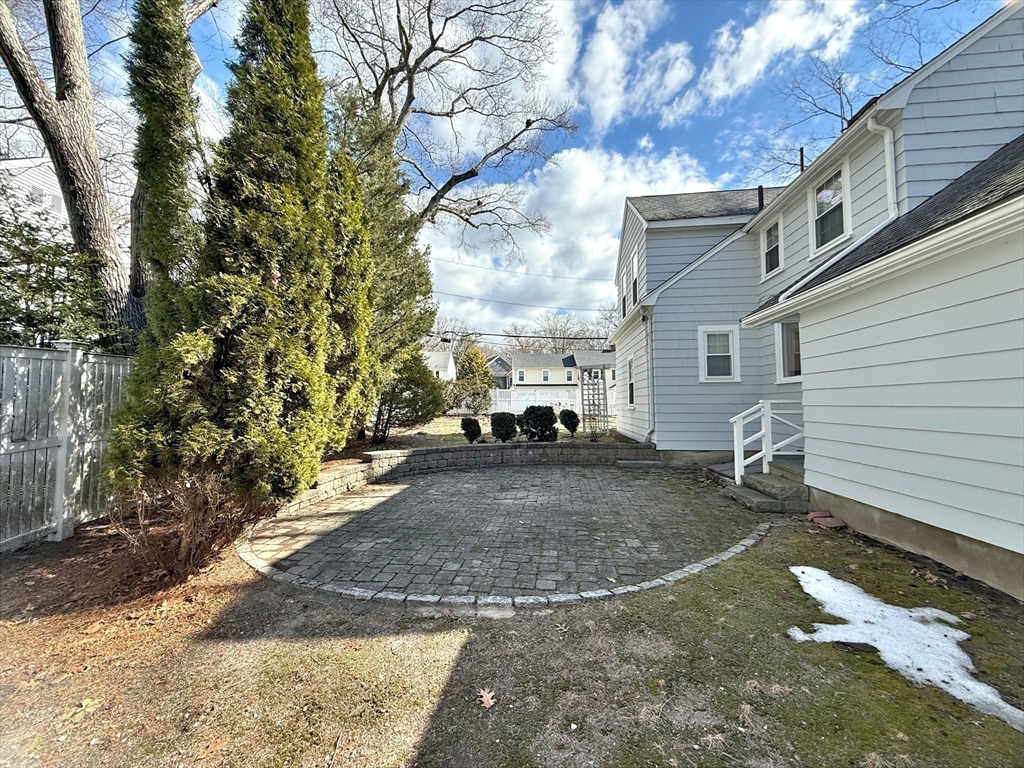 46 Cleveland Road Wellesley, MA 02481 - Photo 25 of 31