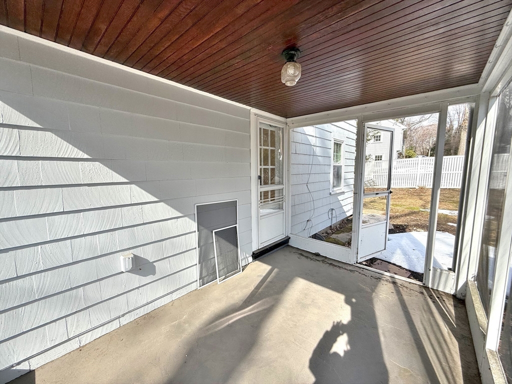 46 Cleveland Road Wellesley, MA 02481 - Photo 30 of 31