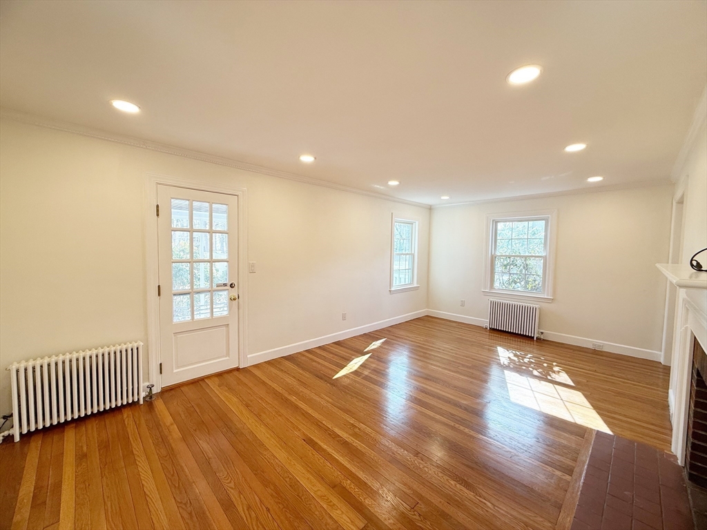 46 Cleveland Road Wellesley, MA 02481 - Photo 8 of 31