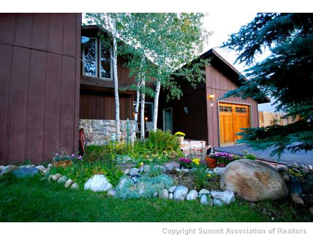 33 Big Elk Road Dillon, CO 80435 - Photo 2 of 20 Yard/Garden.