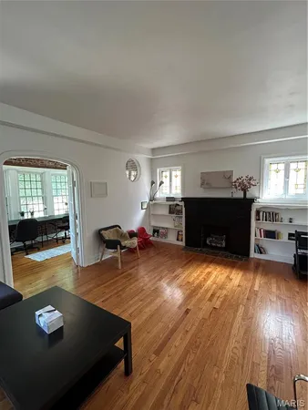 $2,500 | 6314 South Rosebury Avenue, Unit 2E, Clayton, MO 63105