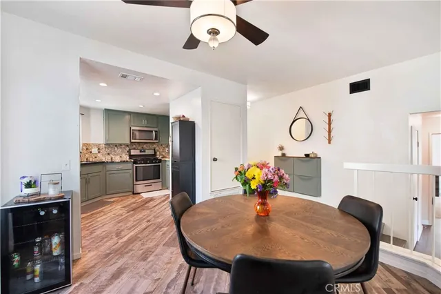 $605,000 | 3168 Darby Street, Unit 208, Simi Valley, CA 93063