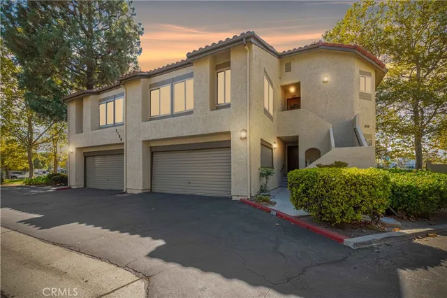$605,000 | 3168 Darby Street, Unit 208, Simi Valley, CA 93063