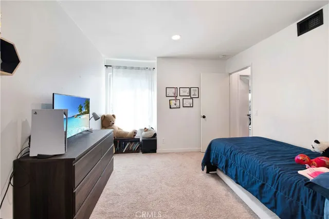 $605,000 | 3168 Darby Street, Unit 208, Simi Valley, CA 93063