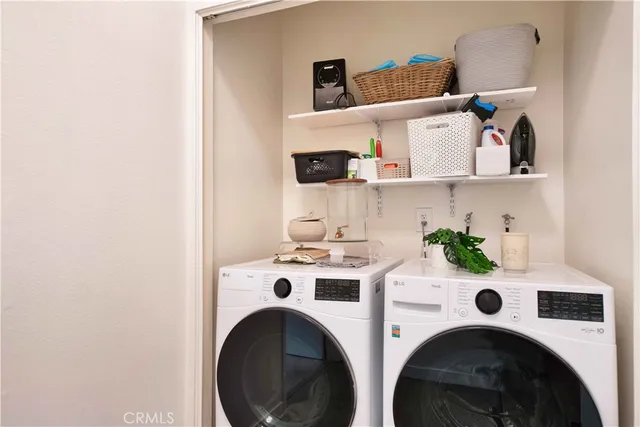 $605,000 | 3168 Darby Street, Unit 208, Simi Valley, CA 93063