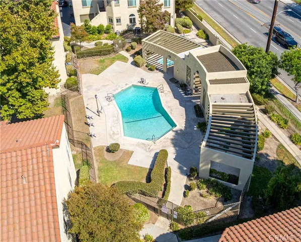 $605,000 | 3168 Darby Street, Unit 208, Simi Valley, CA 93063
