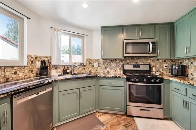 $605,000 | 3168 Darby Street, Unit 208, Simi Valley, CA 93063