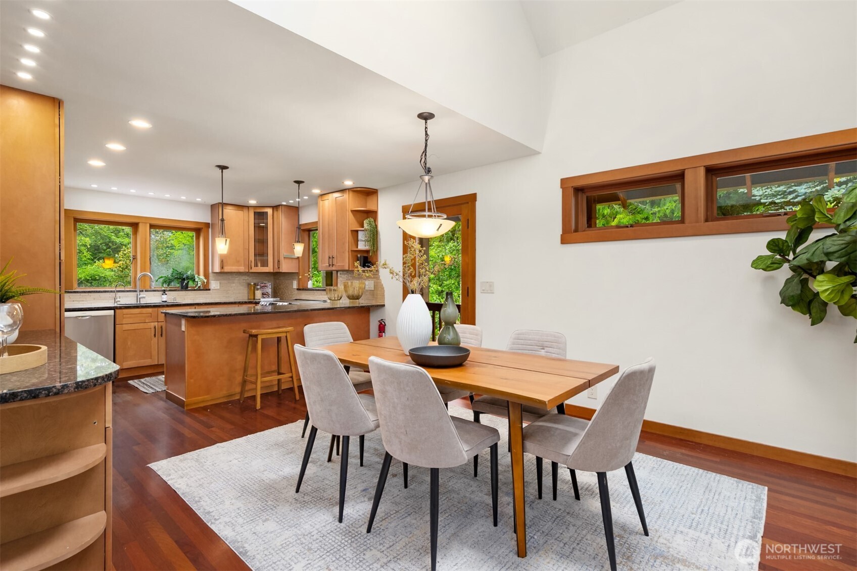 9641 Mandus Olson Road Northeast Bainbridge Island, WA 98110 - Photo 5 of 28