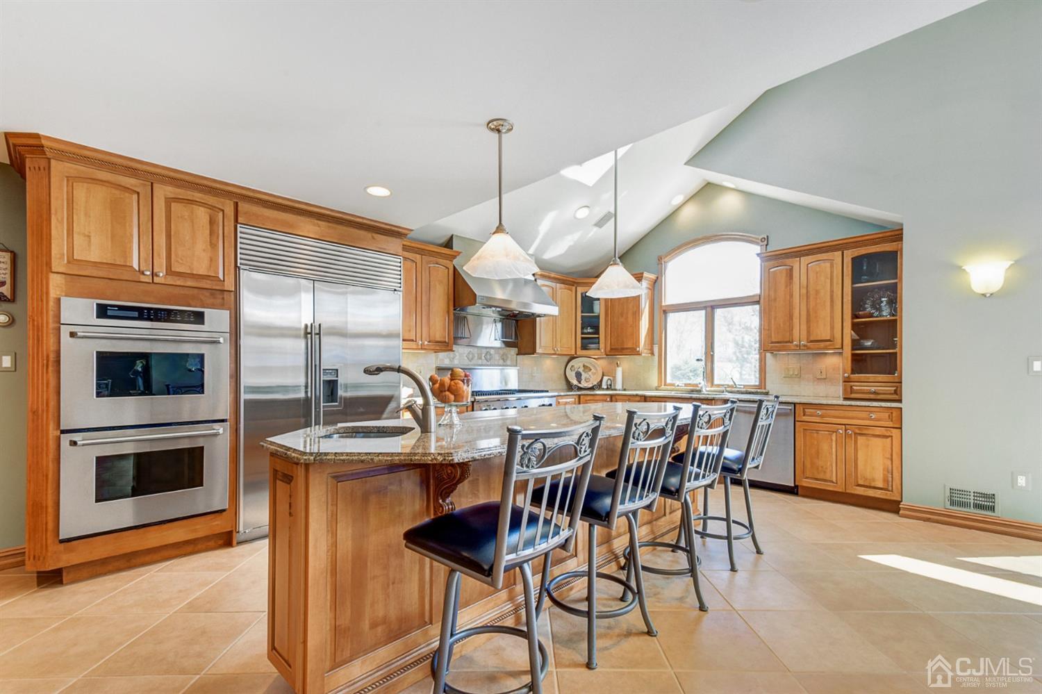 76 Pennington Road New Brunswick, NJ 08901 - Photo 10 of 32 Huge center island, granite counters, sub zero fridge, double thermidor ovens