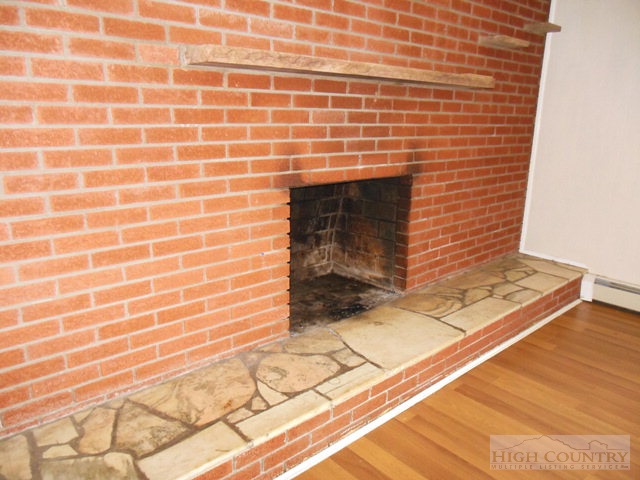 2177 Elk Knob Road Laurel Springs, NC 28644 - Photo 9 of 14 Gallery Image 9