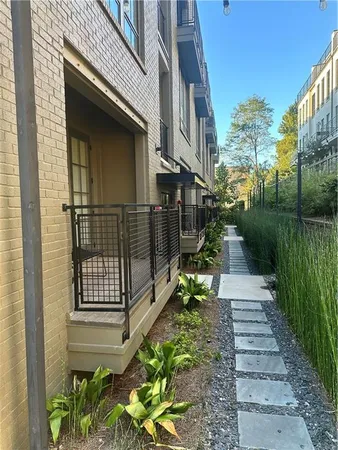 $2,900 | 1275 Viney Way Northwest, Unit 12, Atlanta, GA 30318